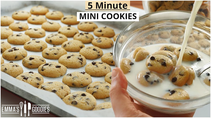 Mini Cookies ‘N’ Cream Ice Cream Pies